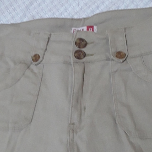 N W/O T, Romi Khaki Shorts - Picture 3 of 5